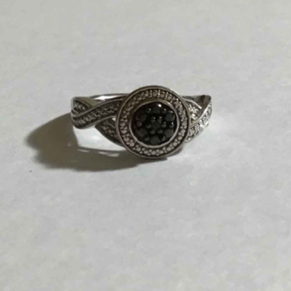 Cute silver ring - Picture 2 of 5